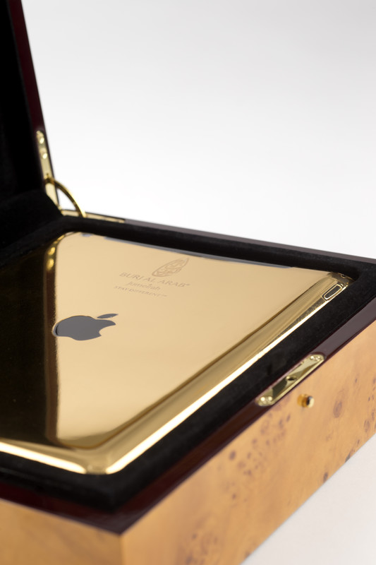 Burj Al Arab 24 carat gold-palted iPad