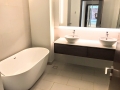 Penthouse with Burj Khalifa View Bathtub