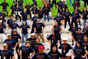 giordano-walk-for-your-health-2009-participants-enjoying-the-dance-exercise