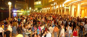 thousands-of-visitors-thronged-the-dubai-mall
