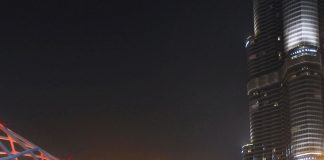 Dubai Public Transport Day – Gold and Smartphones for Commuters