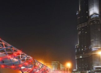 Dubai Public Transport Day – Gold and Smartphones for Commuters