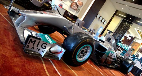 Westin - MERCEDES AMG PETRONS 1