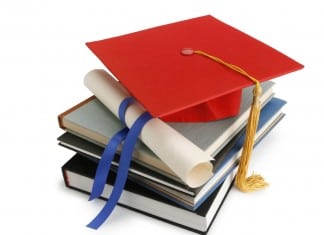 What are the English language requirements for study in UK?