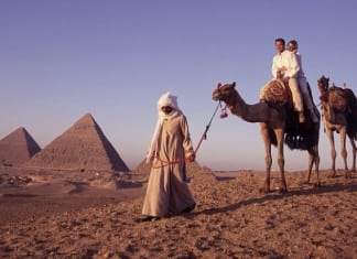 Visitors Linger Longer in UAE