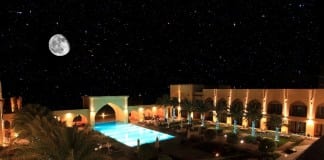 Watch the Camelopardalid meteor shower at Tilal Liwa Hotel