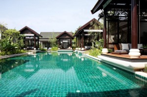 Large_pool_at_Deluxe_Pool_Access_P