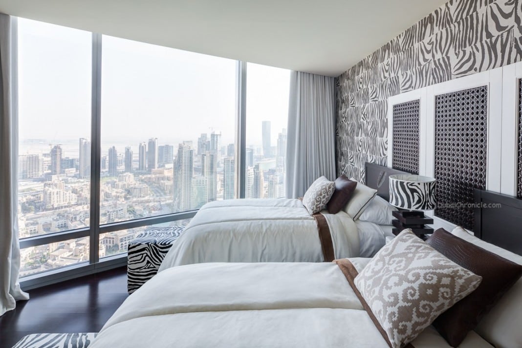 Step inside this lovely 2 bedroom apartment in Burj Khalifa