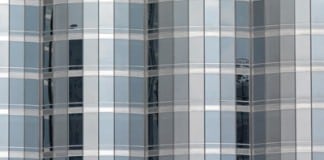 First-of-its-kind illuminated LED facade on Burj Khalifa on New Year’s Eve 2015