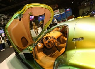 Dubai International Motor Show in Pictures