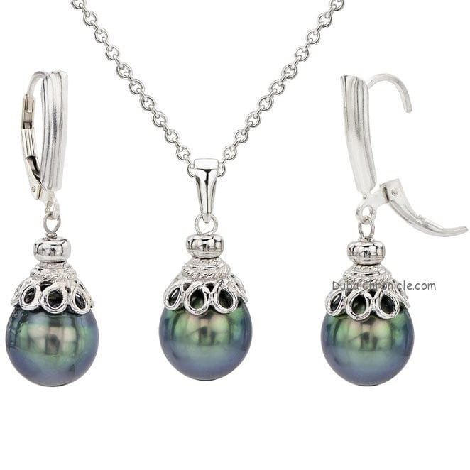 pearls set