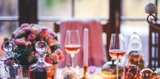 Here Are Our Golden Rules for Christmas Guests