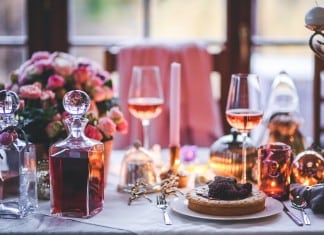 Here Are Our Golden Rules for Christmas Guests