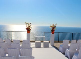How to Start a Small Business as a Wedding Planner