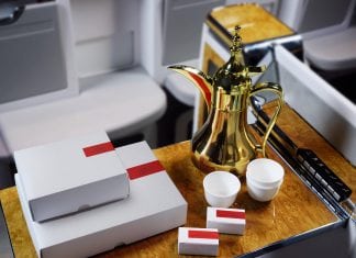 Emirates’ Ramadan Iftar Boxes Got Modern Arabesque Design
