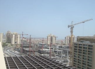 Why Ultra Expensive and Luxurious Homes on The Palm Remain Empty