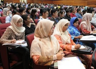Best-paying University Subjects for Women