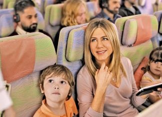 Jennifer Aniston makes a new friend on Emirates