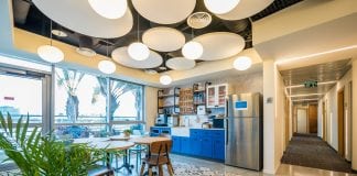 How to Maintain a Healthy Lifestyle at Work