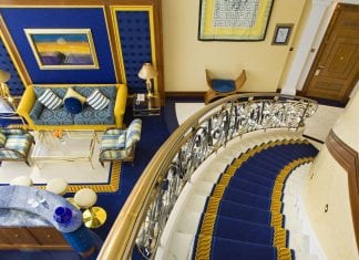 Interior Decoration Inspiration: Burj Al Arab Club Suite