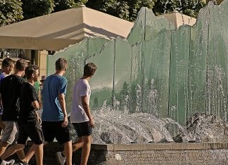 Summer Heat Makes People Moody, Unhelpful