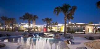 La Mer Opens October 15