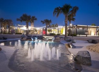 La Mer Opens October 15