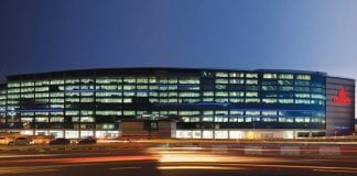 Emirates to Mandate Banks for Investor Meetings