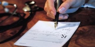 UAE Bans Handwritten Prescriptions