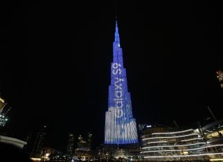 Burj Khalifa Light Up for Galaxy S9 and S9+’s Debut