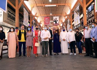 Iconic Dubai Gold Souk Brings Sky Art DGJG Board members along with the artists at the Gold Souk