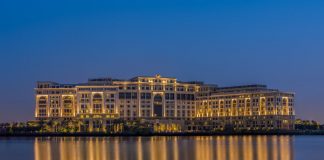 Enjoy Ramadan: Iftar Buffets, Suhoors and Hotel Getaways Palazzo Versace Hotel