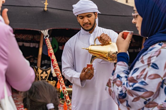 The popular beachside dining popup, Etisalat Beach Canteen is coming back to Jumeirah Beach, behind Sunset Mall, for the UAE’s Golden Jubilee festivities.