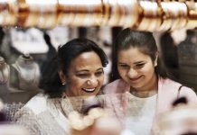 Irresistible Promotions Make Up Dazzling Diwali Festivities in Dubai There is nothing like Diwali in Dubai, especially for shopping enthusiasts who have one last chance to win amazing prizes.