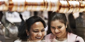 Irresistible Promotions Make Up Dazzling Diwali Festivities in Dubai There is nothing like Diwali in Dubai, especially for shopping enthusiasts who have one last chance to win amazing prizes.