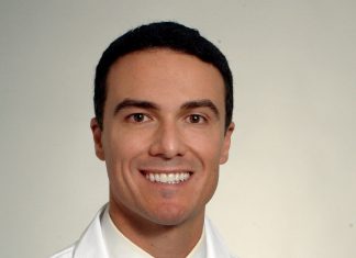 What Everyone Should Know About Sun Poisoning Symptoms An expert from global health system, Cleveland Clinic is advising individuals to take precautions to avoid overexposure to the sun.