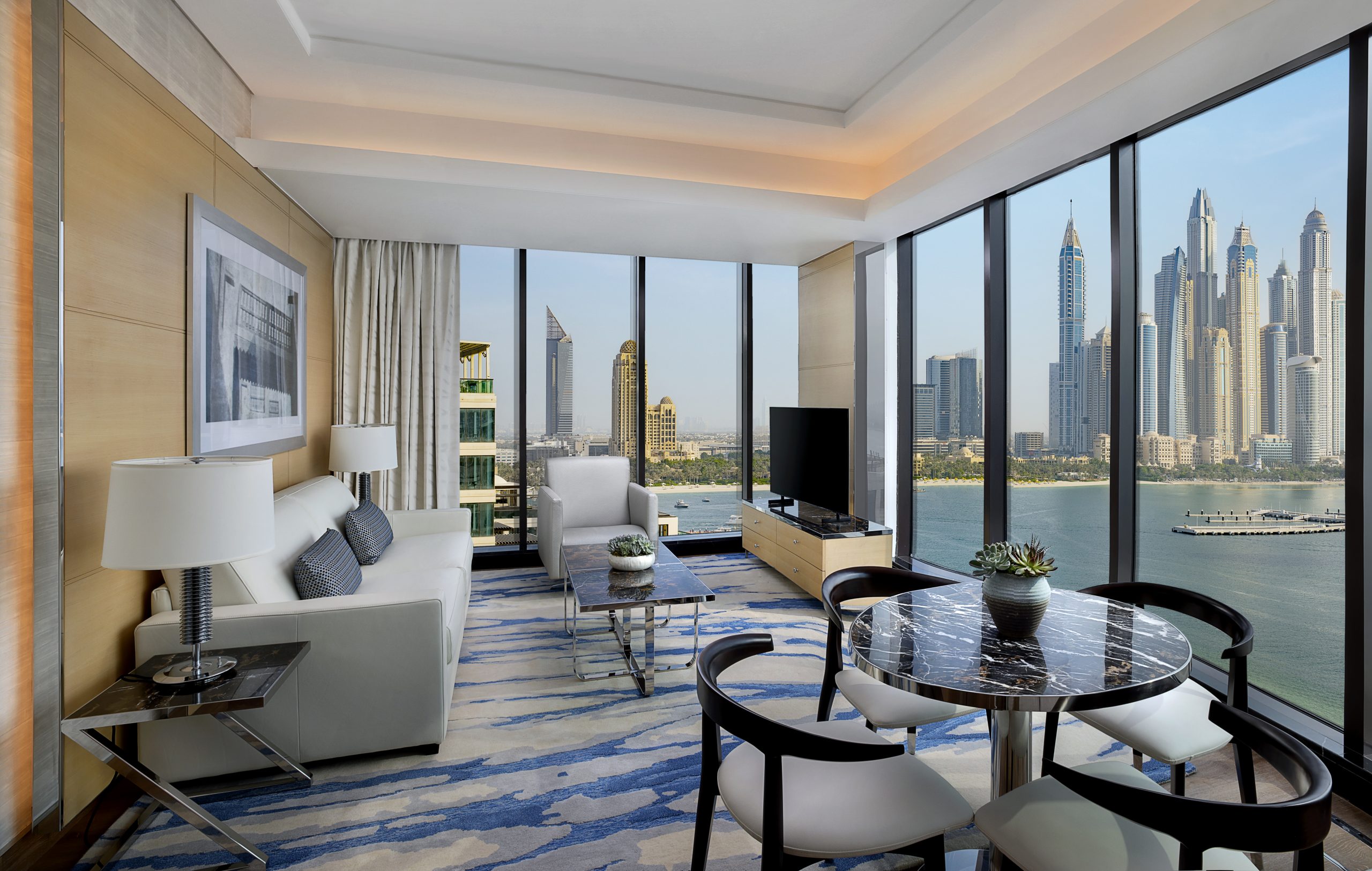 Marriott Resorts announces plans to open the first Marriott Resort in the UAE in December this year.