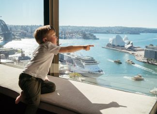 Discover the World Through Unforgettable Family Travel Experiences As the year draws to a close, explore the world in new ways together as a family with Four Seasons.