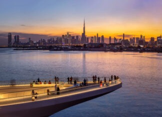 Unveiling Dubai Square: Spectacular Music, Color and Fire Plaza Powered by Chinese Tech