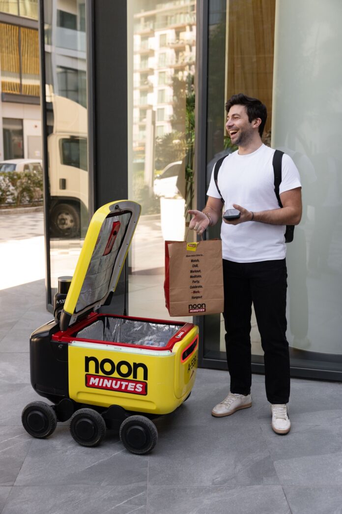 Image 2 – Gianluca Marchiori, VP Logistics at noon Minutes